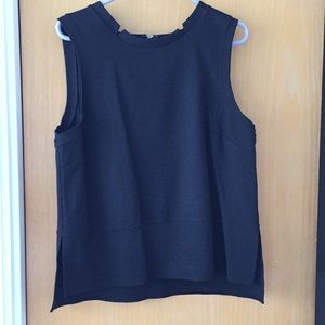 EUC black Banana Republic top